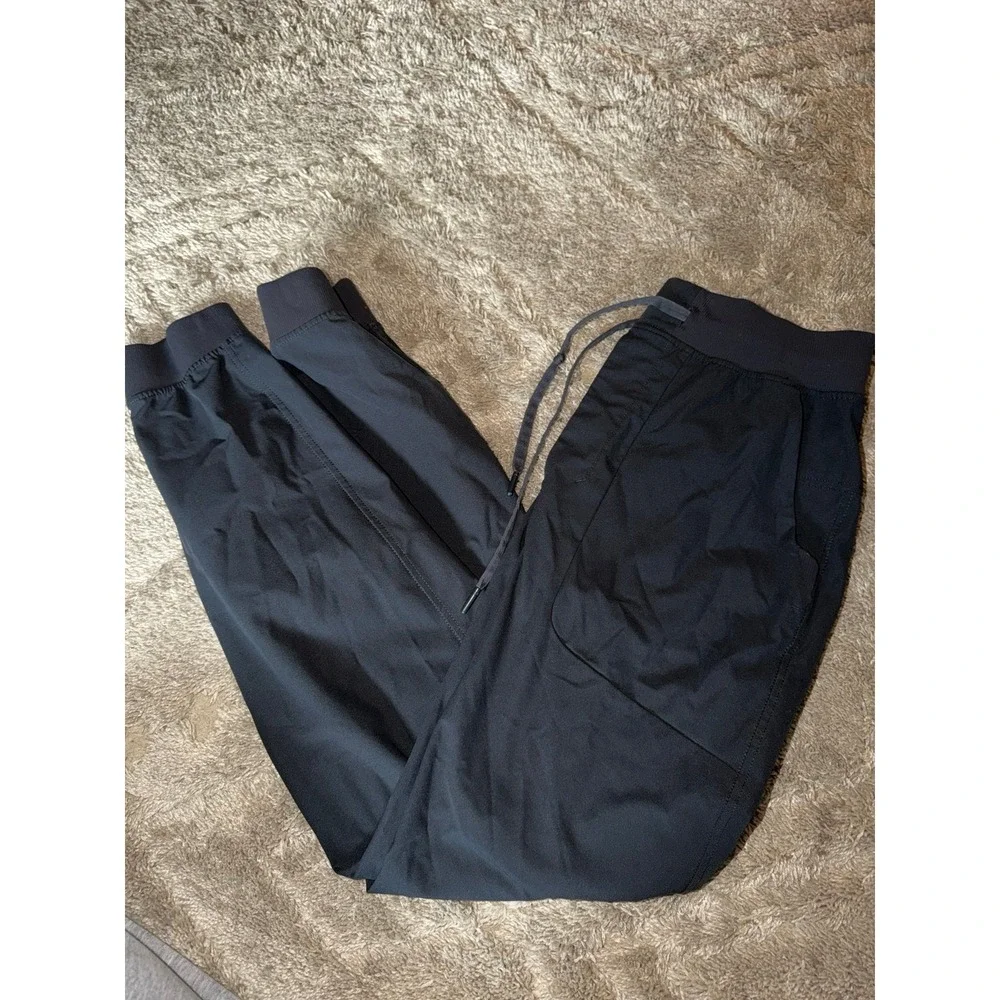 Lululemon ABC Joggers Mens Small Gray Pockets Stretch Everyday Gym Athletic Fit